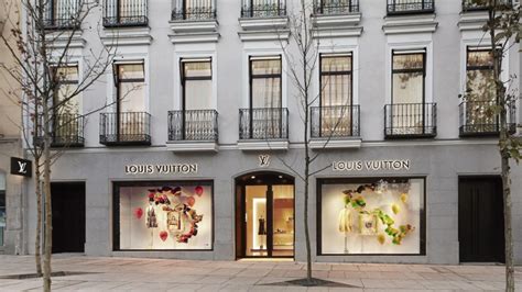 louis vuitton girona fábrica|Louis Vuitton impulsa su producción en España con una nueva .